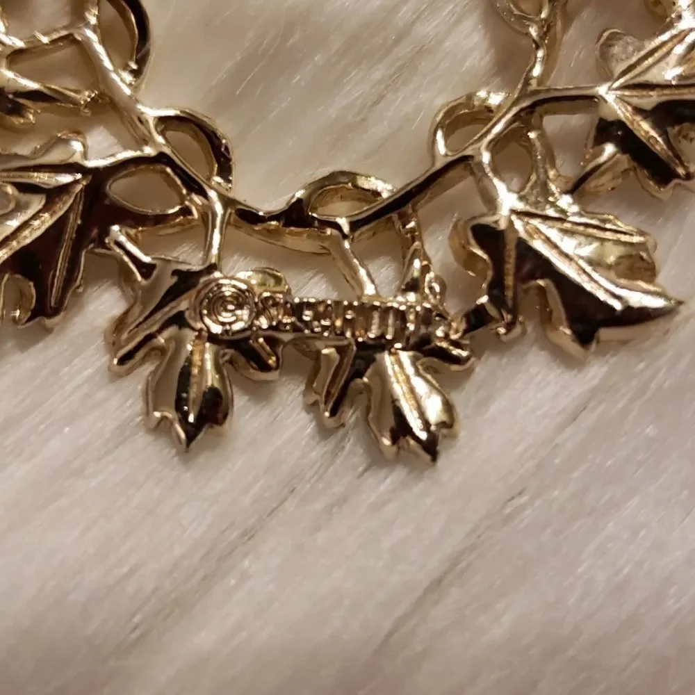 Vintage Sarah Coventry two tone leaf brooch